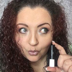 Meet your Posher, Chrissy